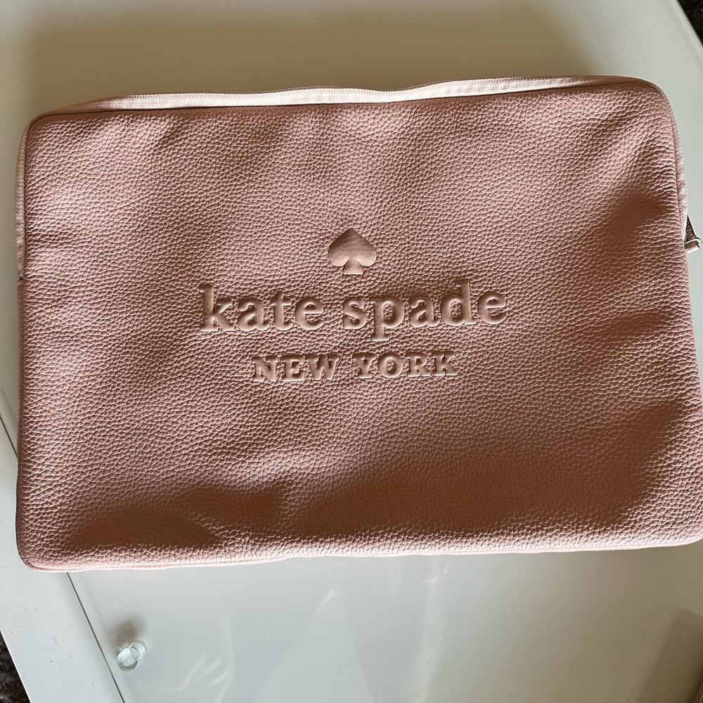 Kate spade New York Sienne logo Large Laptop Sleeve Case in Rose Pink